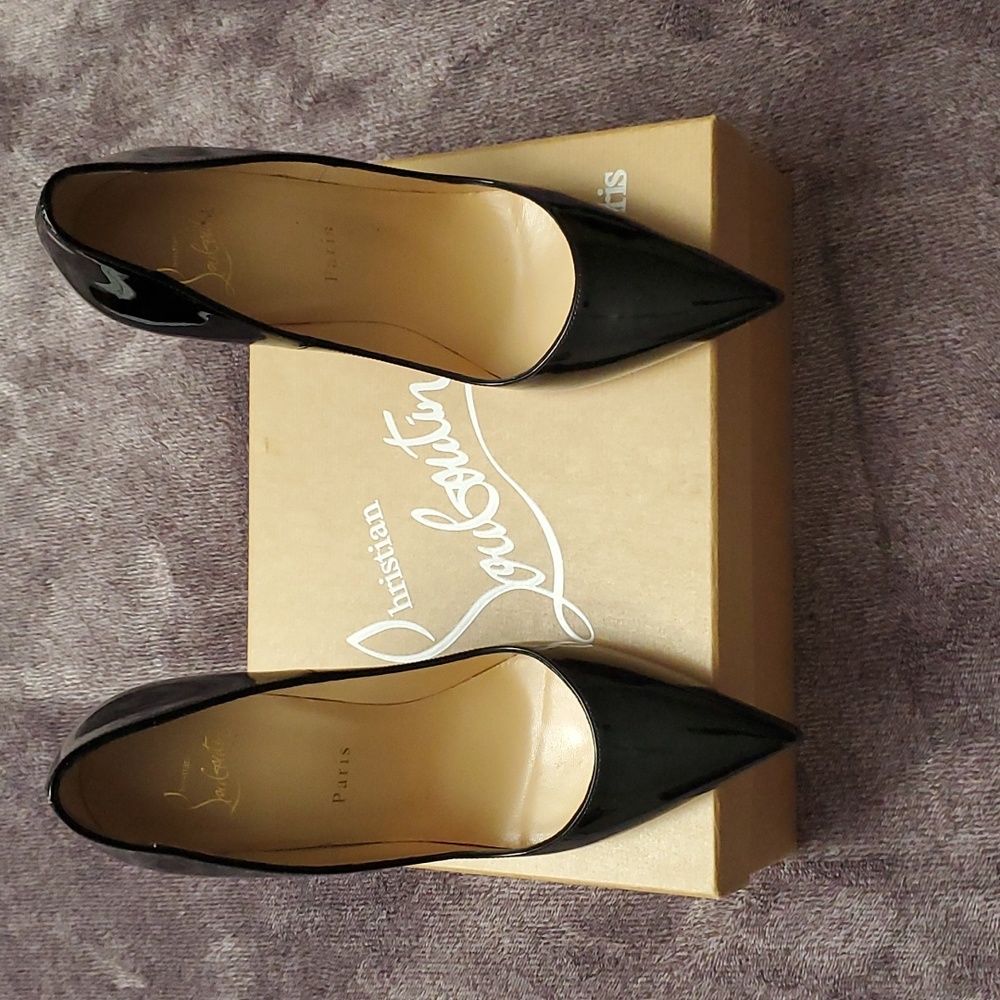 Christian Louboutin So Kate